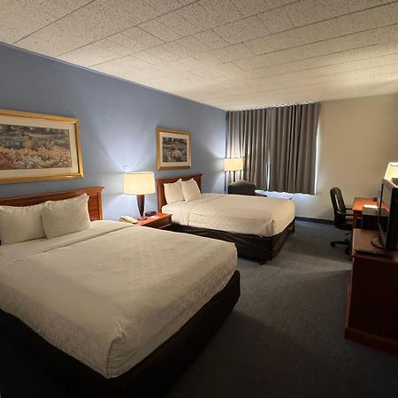Clarion Inn Frederick Event Center Buitenkant foto