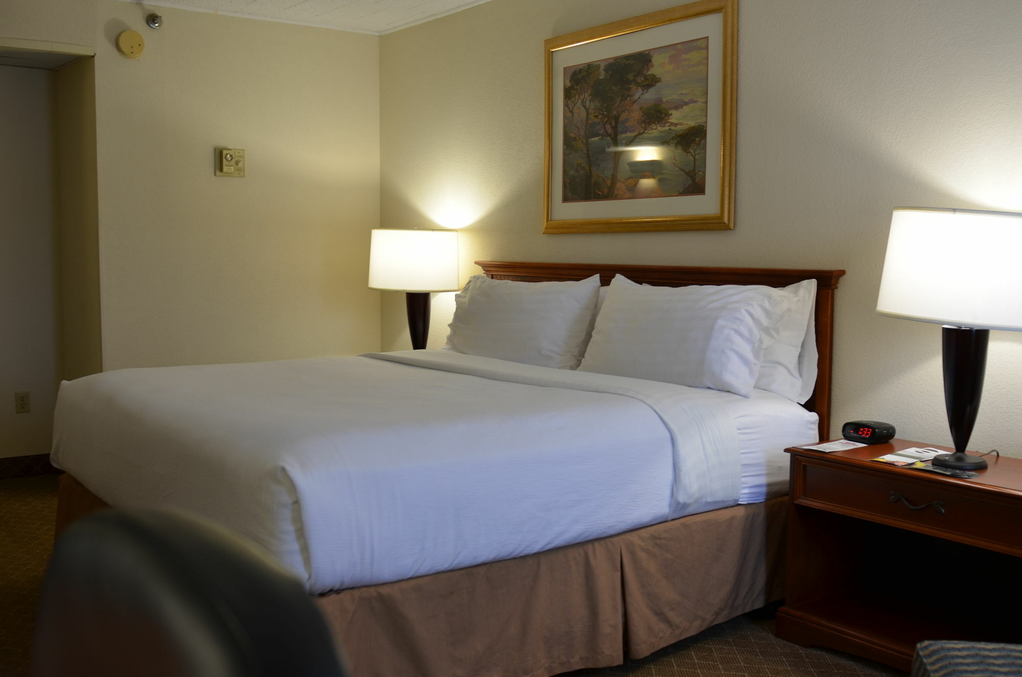 Clarion Inn Frederick Event Center Buitenkant foto